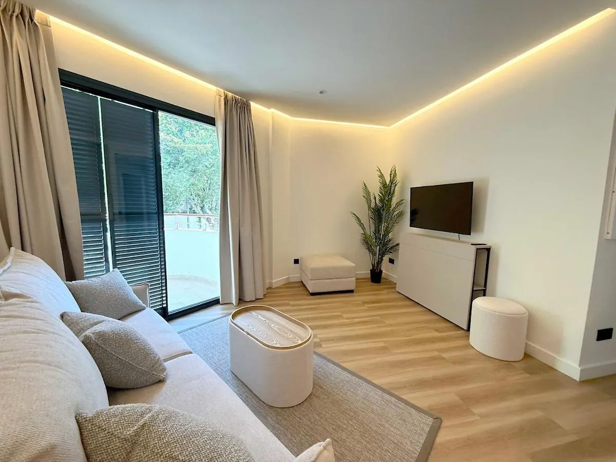 Luxury One Bed Apartment & Pool Estepona